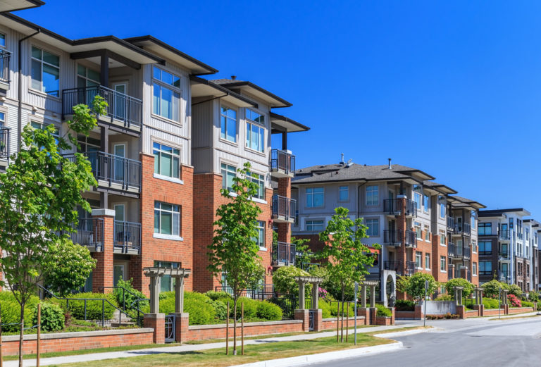 Modern,Apartment,Buildings,In,Richmond,,British,Columbia,,Canada